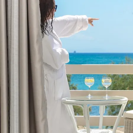 לינה וארוחת בוקר Angel 4*